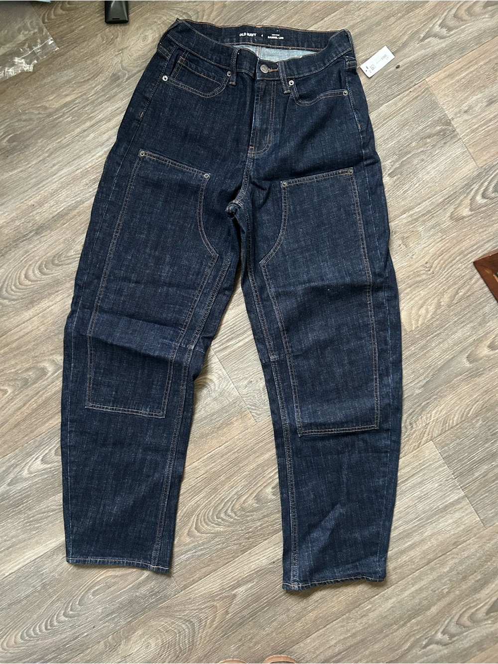 NWT Old Navy Barrel Jeans